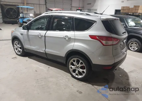 2014 Ford Escape Titanium z USA, uszkodzony, nr VIN 1FMCU0J91EUB05026